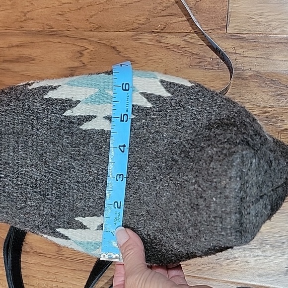 Woven Wool & Leather Shoulder Bag - Picture 14 of 15